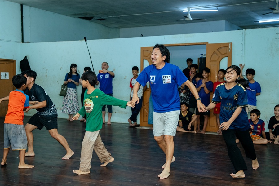 ミャンマー Dream Train