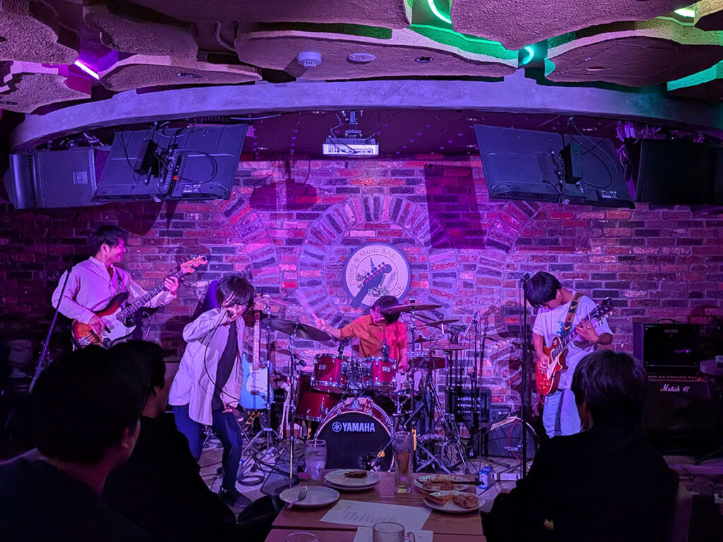 相馬家の家族バンドでの演奏