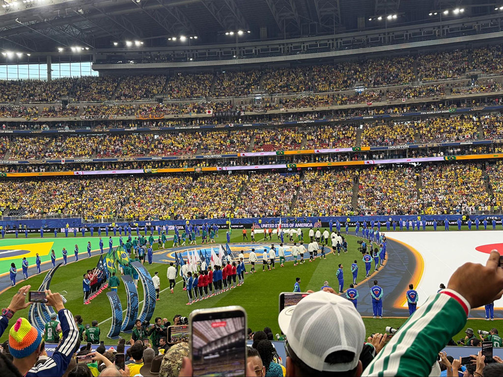 圧倒的なアウェイの中のブラジル戦